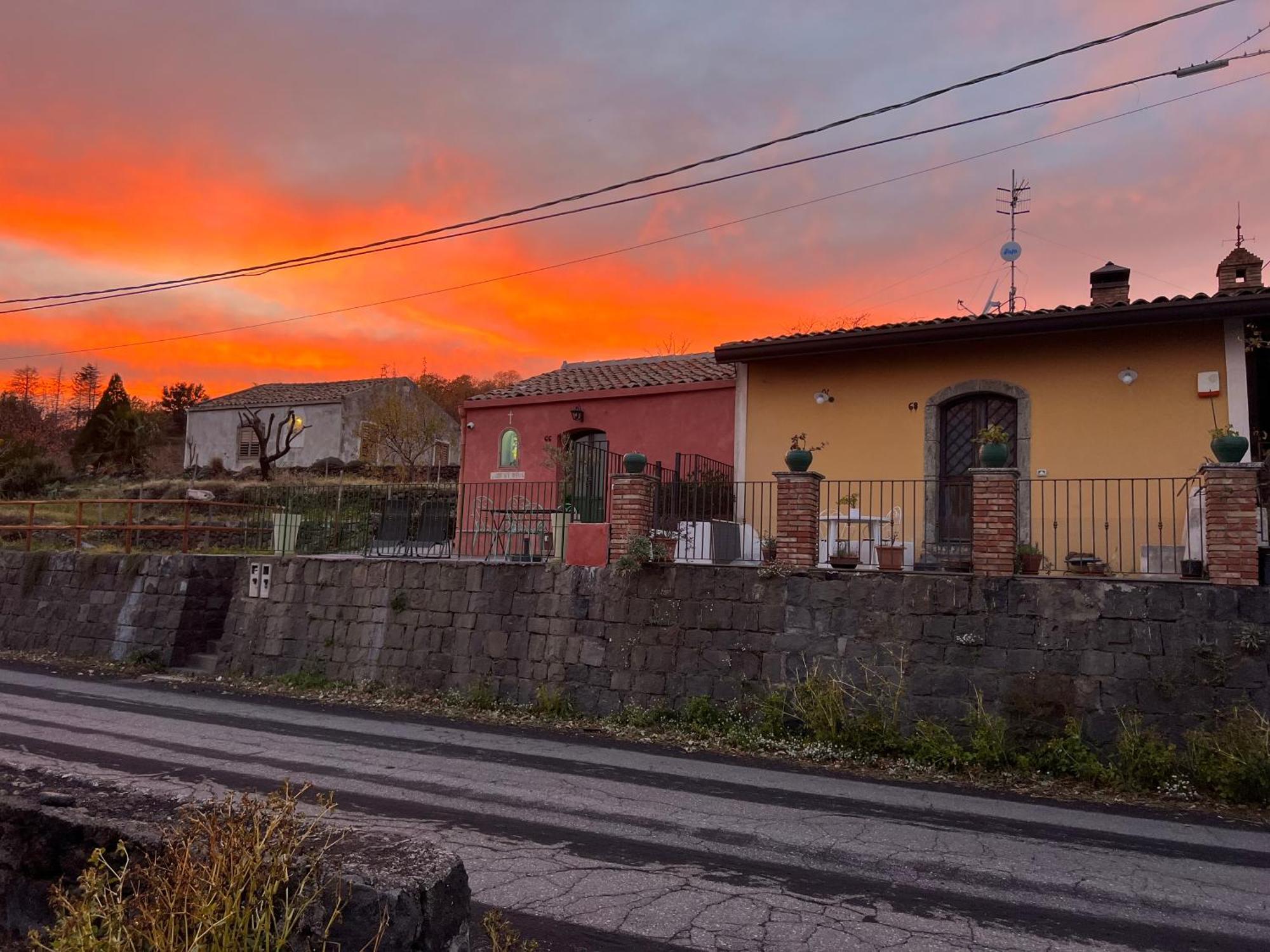 Lunarosa Mascali Bagian luar foto